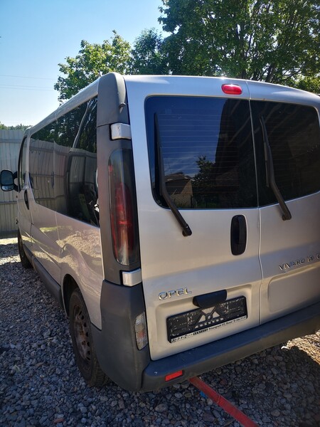 Photo 5 - Opel Vivaro 2005 y parts