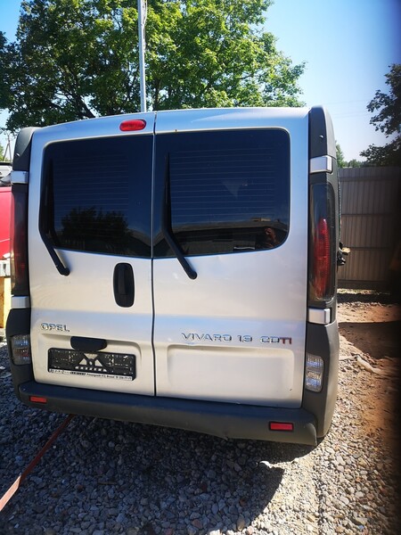 Photo 7 - Opel Vivaro 2005 y parts