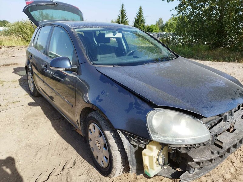 Volkswagen Golf 2004 y parts