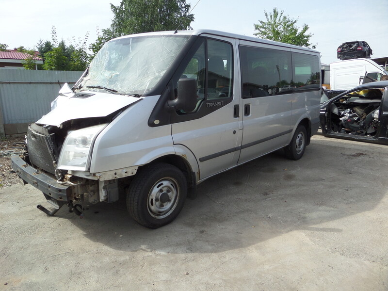 Photo 1 - Ford Transit 2011 y parts