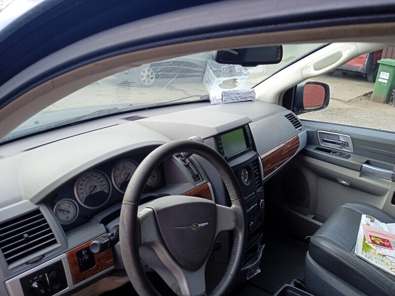 Фотография 6 - Chrysler Grand Voyager 2009 г запчясти