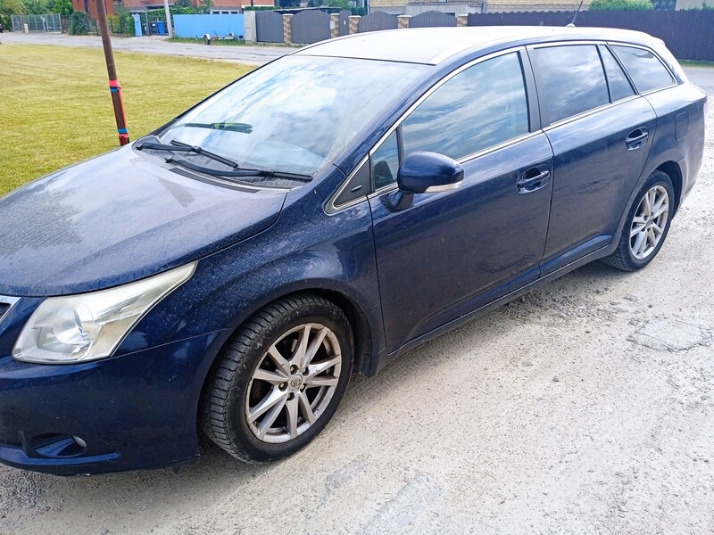 Photo 4 - Toyota Avensis 2011 y parts