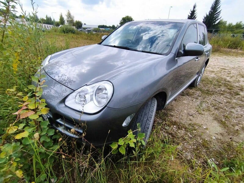 Photo 2 - Porsche Cayenne 2006 y parts