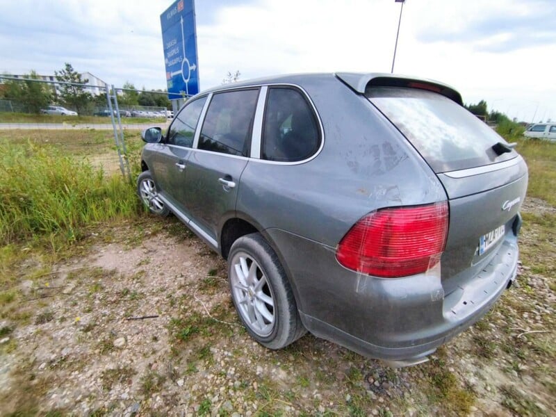 Photo 5 - Porsche Cayenne 2006 y parts