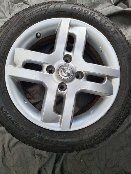 Nissan Cube R16 light alloy rims