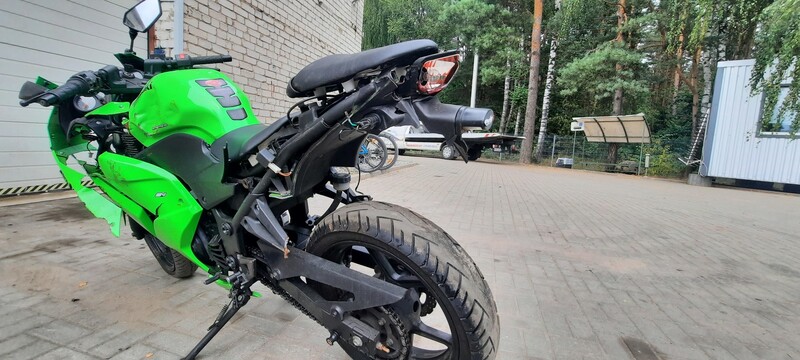 Photo 5 - Sport / Superbike Kawasaki EX 2008 y parts