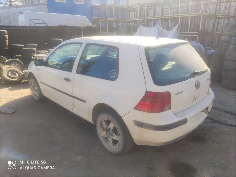 Photo 6 - Volkswagen Golf 1998 y parts