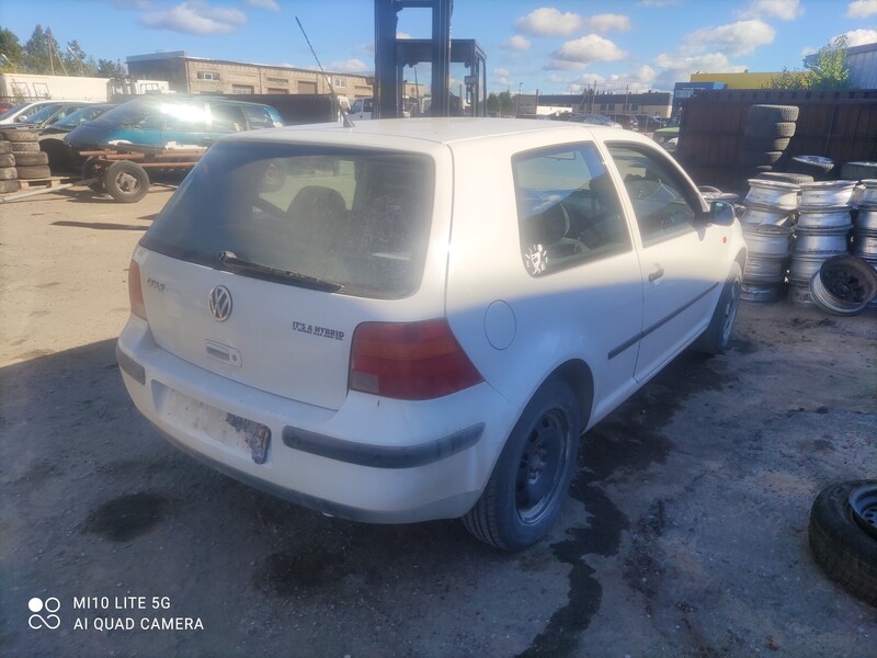 Photo 5 - Volkswagen Golf 1998 y parts