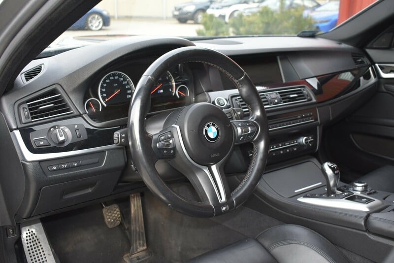 Photo 7 - Bmw M5 2012 y parts