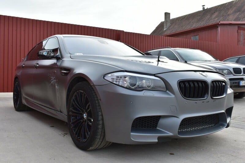 Nuotrauka 4 - Bmw M5 2012 m dalys