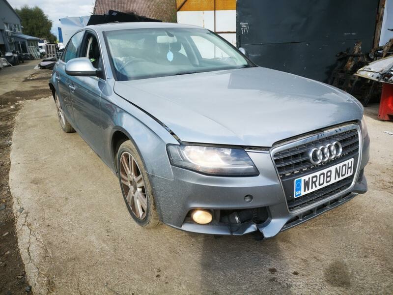 Audi A4 2008 г запчясти