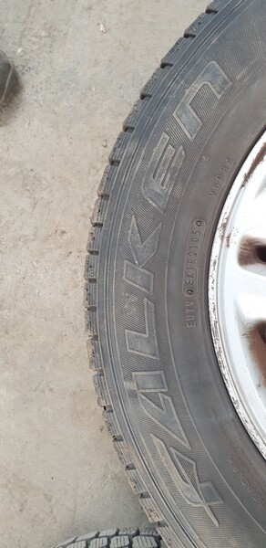 Photo 7 - Toyota RAV4 R16 light alloy rims