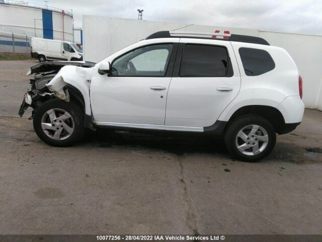 Photo 1 - Dacia Duster 2013 y parts