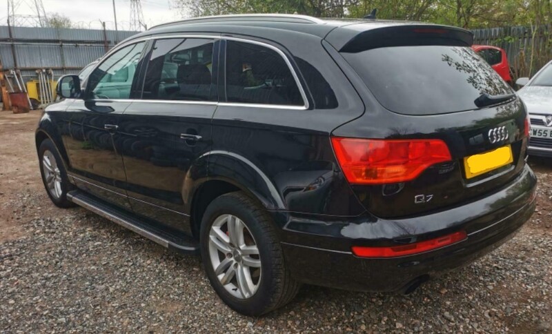 Audi Q7 2007 y parts