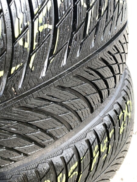 Photo 2 - Michelin Pilot Alpin 5 Suv R20 winter tyres passanger car