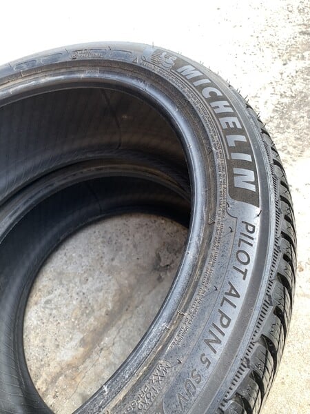 Photo 3 - Michelin Pilot Alpin 5 Suv R20 winter tyres passanger car