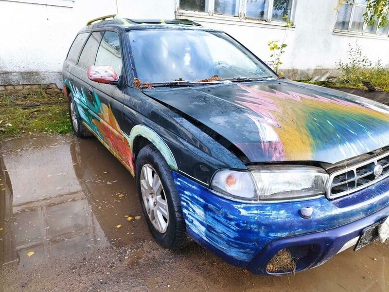 Photo 1 - Subaru Legacy 1997 y parts