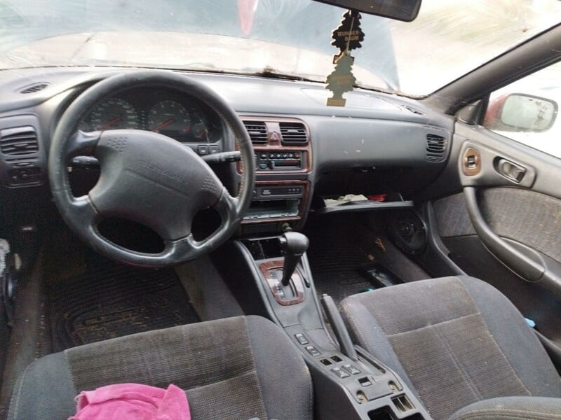 Photo 8 - Subaru Legacy 1997 y parts