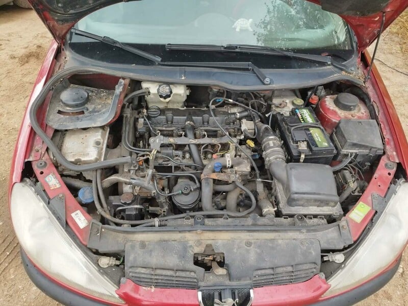 Photo 5 - Peugeot 206 2001 y parts