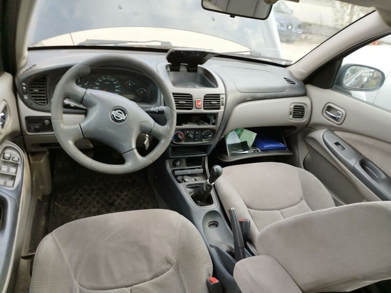 Nuotrauka 6 - Nissan Almera 2000 m dalys