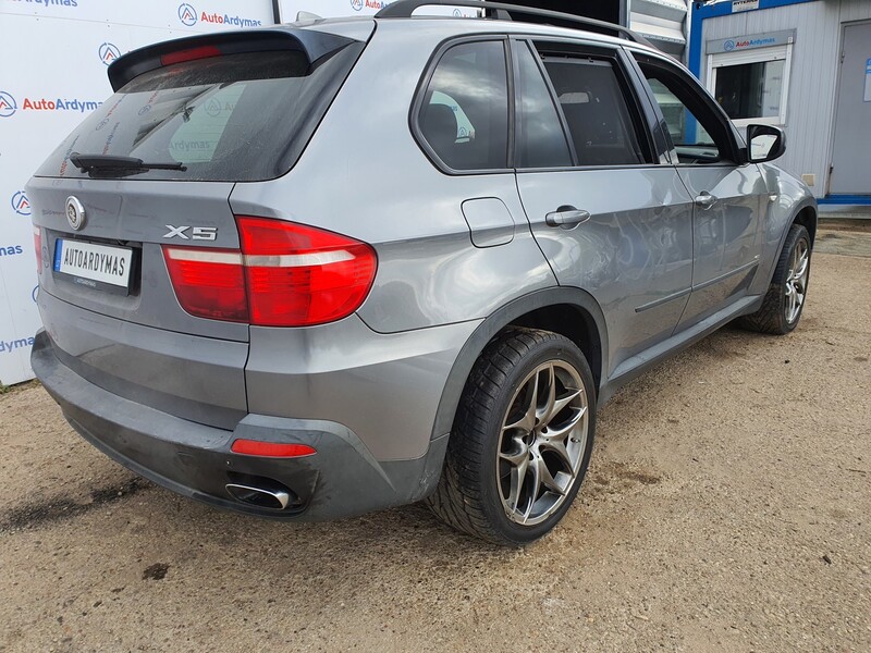 Photo 5 - Bmw X5 E70 2008 y parts