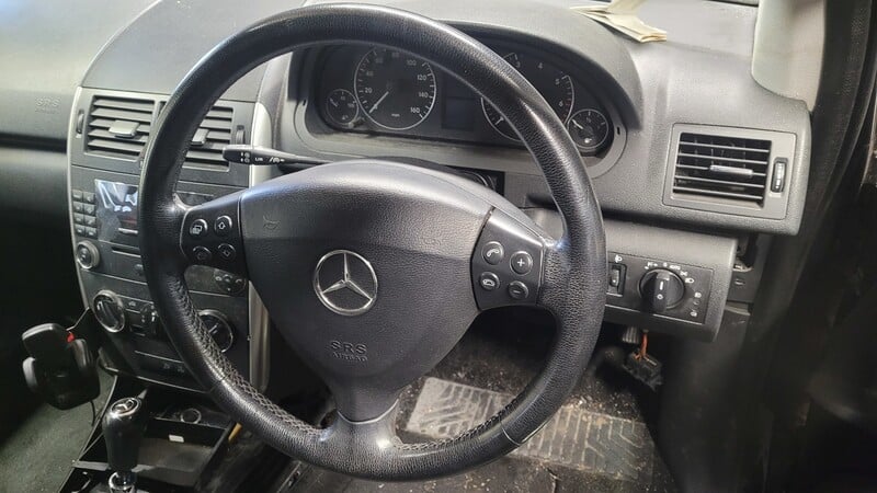 Photo 9 - Mercedes-Benz A 150 2006 y parts