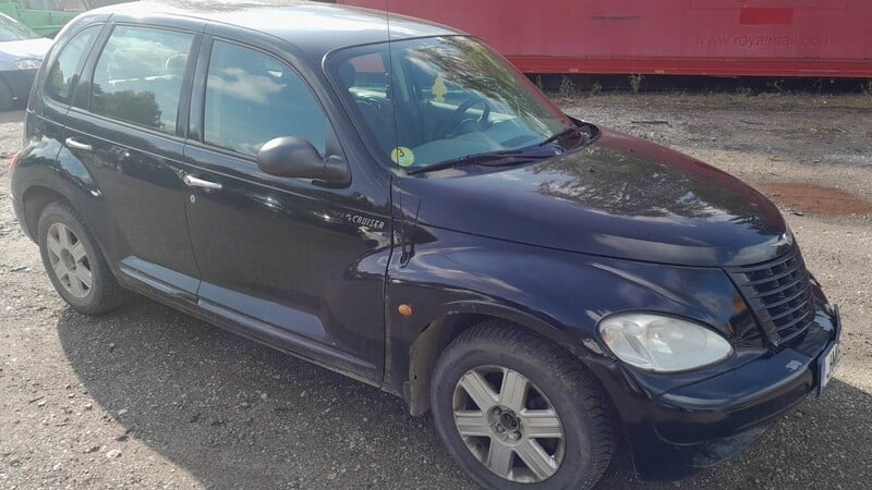 Photo 2 - Chrysler Pt Cruiser 2002 y parts