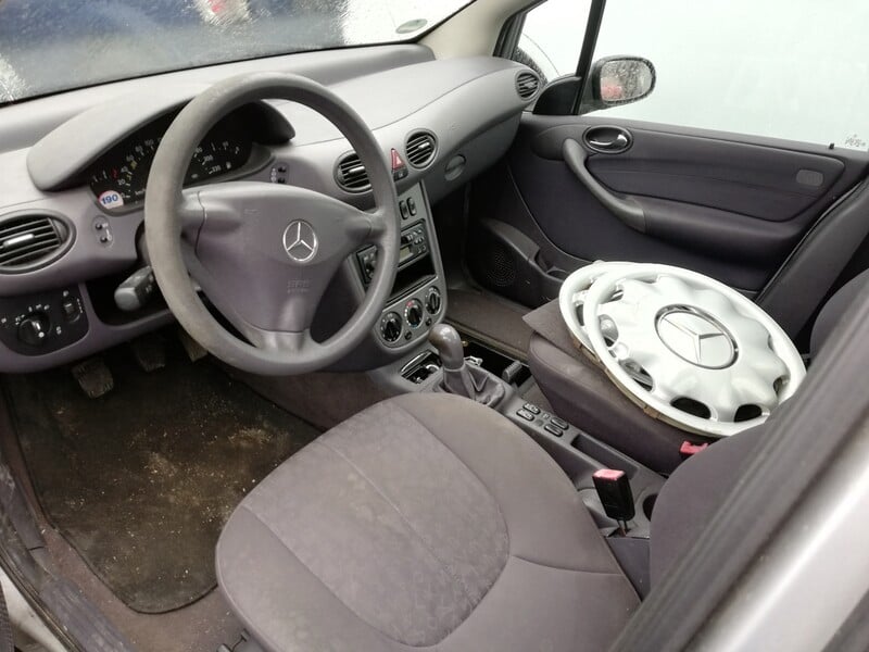 Photo 5 - Mercedes-Benz A 170 2000 y parts