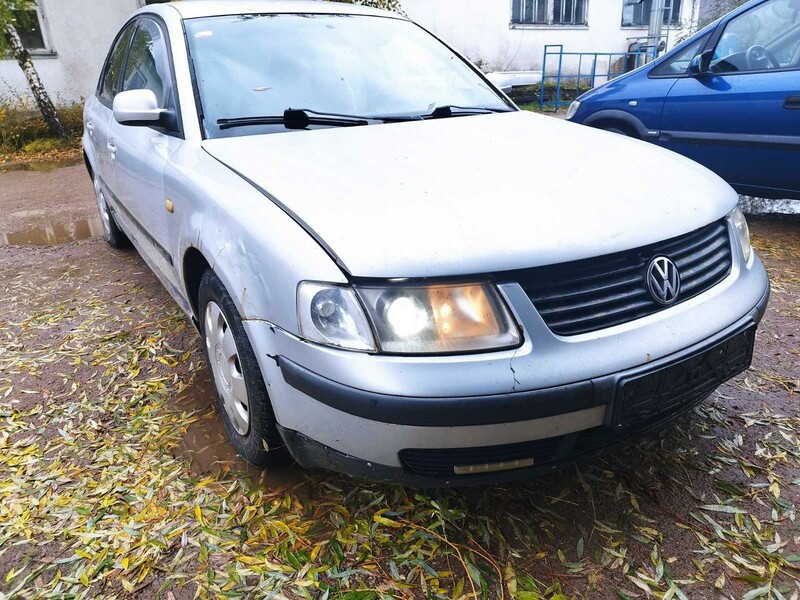 Photo 1 - Volkswagen Passat 1997 y parts