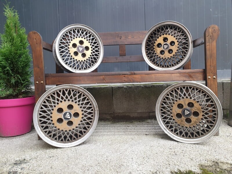 Photo 3 - R13 light alloy rims