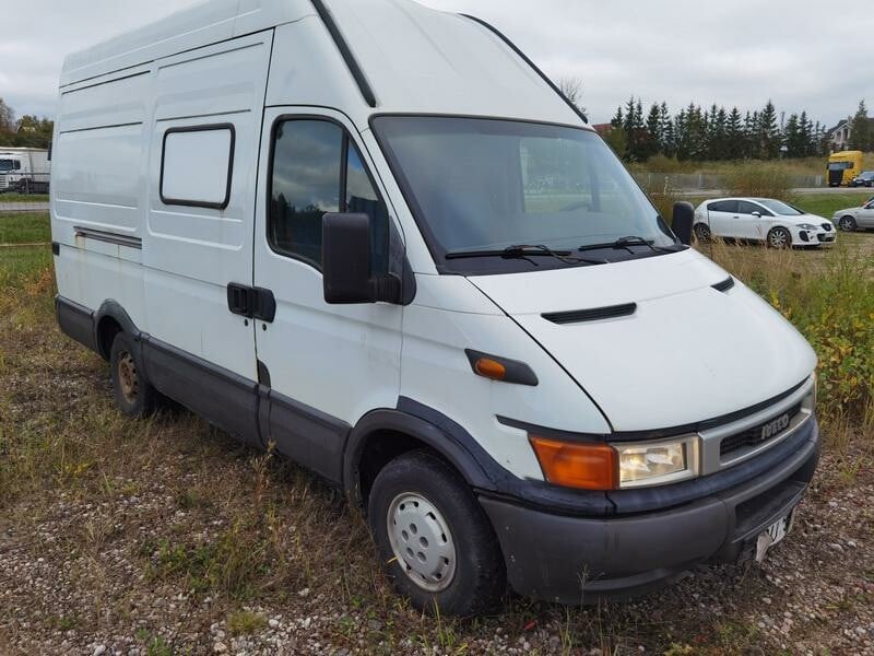 Iveco Daily 2001 г запчясти