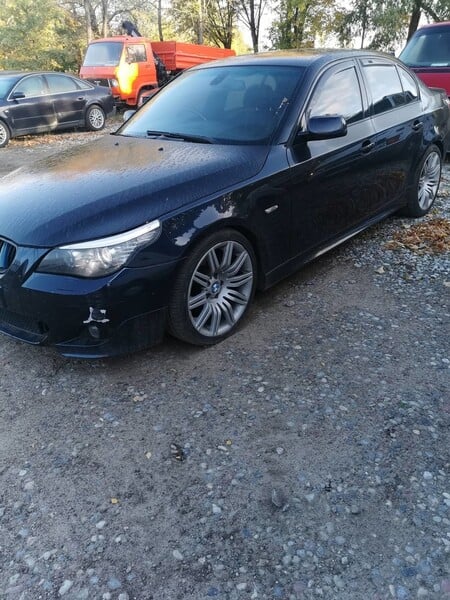 Photo 9 - Bmw 520 2009 y parts