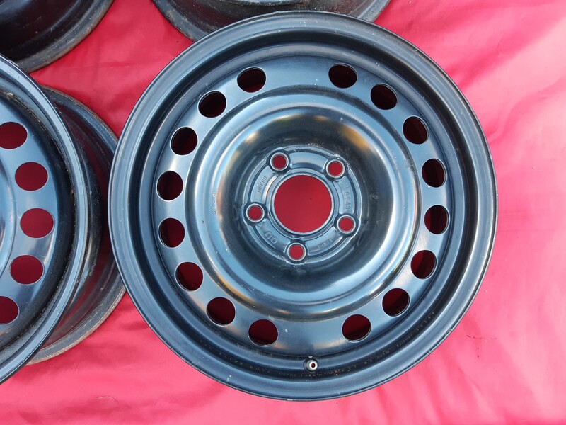 Photo 2 - Steel stamped R15 rims