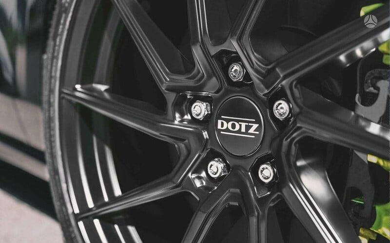 Photo 8 - R17 light alloy rims