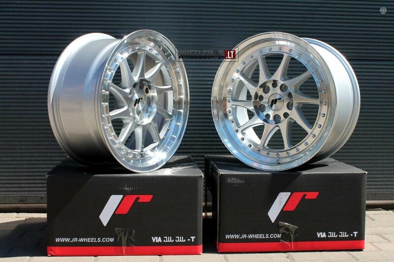 Photo 4 - Japan Racing JR26 Silver light alloy R17 rims