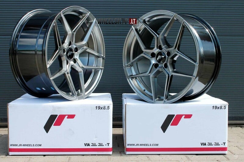 Photo 4 - Japan Racing JR34 Hyper Black light alloy R18 rims