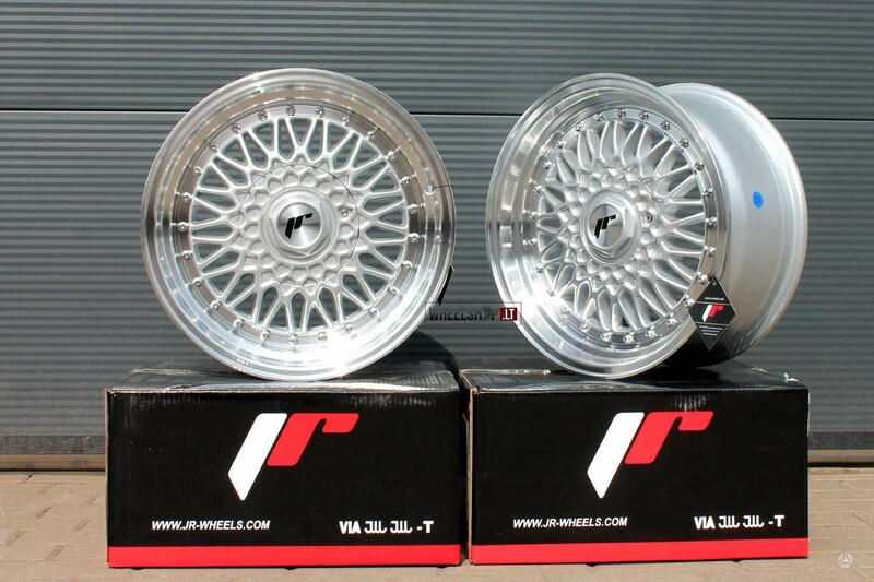 Photo 4 - Japan Racing JR9 Silver light alloy R17 rims