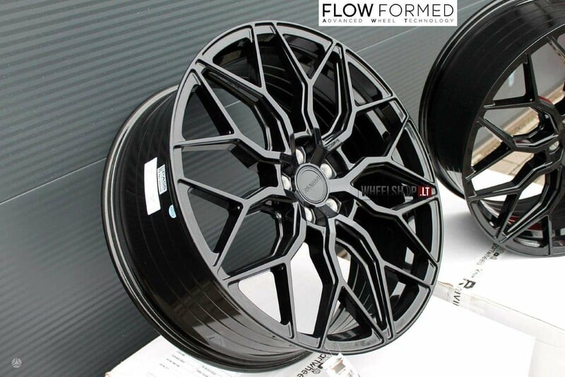 Nuotrauka 6 - RIVIERA RF108 Gloss Black Flow Formed lengvojo lydinio R20 ratlankiai