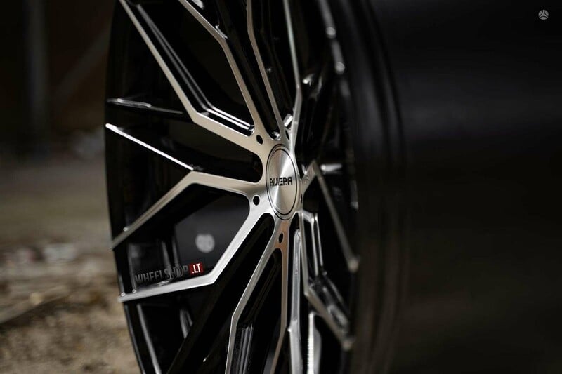 Photo 12 - RIVIERA RF101 MB Flow Formed light alloy R19 rims