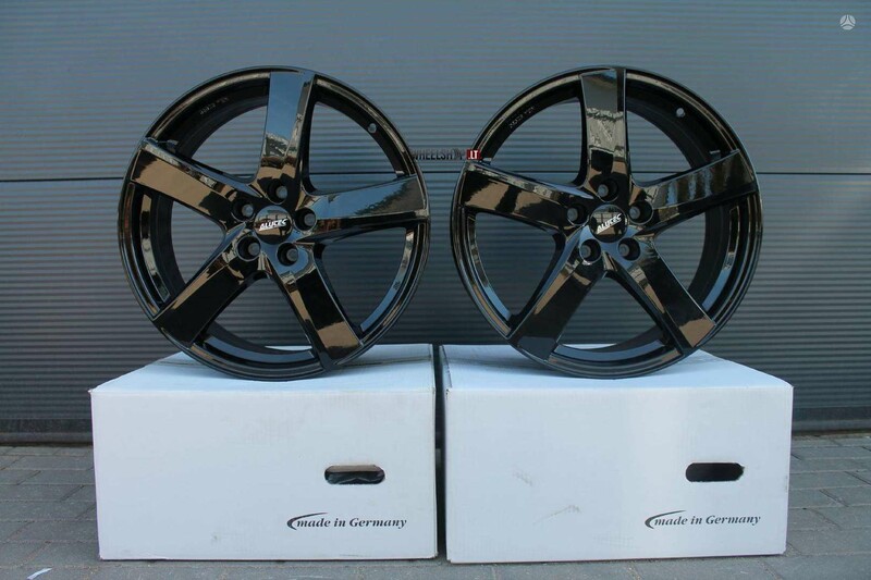 Photo 2 - Freeze Black rims