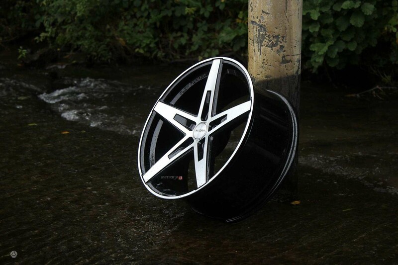 Photo 2 - RIVIERA RF102 Black Polished Flow Form light alloy R19 rims