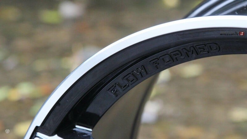 Photo 5 - RIVIERA RF102 Black Polished Flow Form light alloy R19 rims