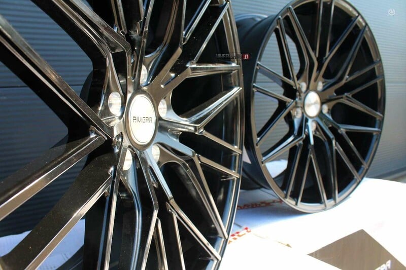 Photo 7 - RIVIERA RV130 Gloss Black light alloy R22 rims