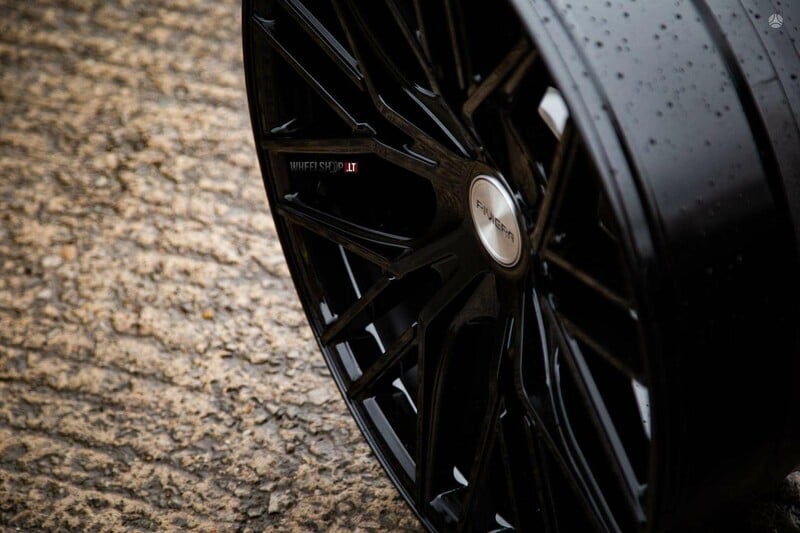 Photo 18 - RIVIERA RV130 Gloss Black light alloy R22 rims