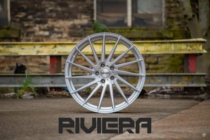 RV199 Silver Brushed rims