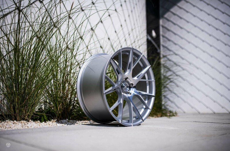 Photo 4 - JR42 Silver FlowFormed rims