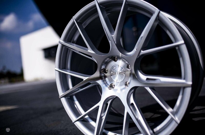 Photo 5 - JR42 Silver FlowFormed rims