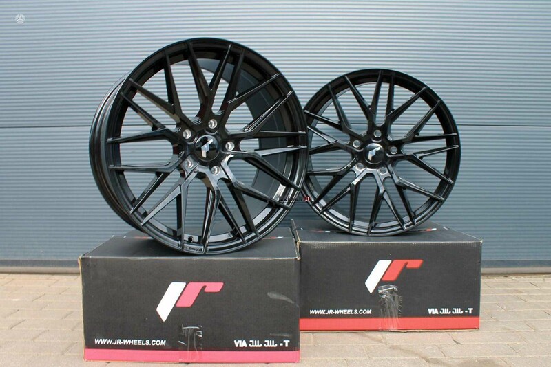 Photo 1 - Japan Racing JR28 Glossy Black light alloy R17 rims