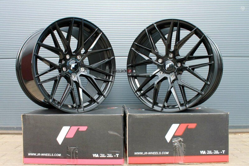 Photo 2 - Japan Racing JR28 Glossy Black light alloy R17 rims