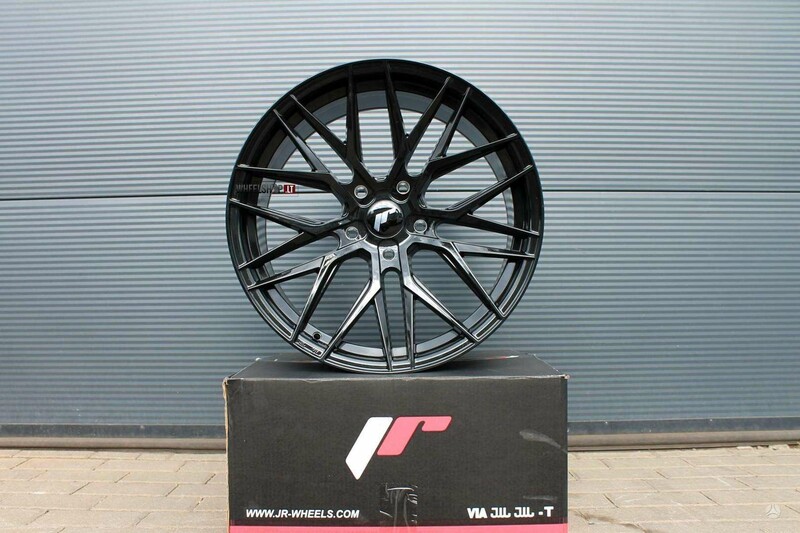 Photo 5 - Japan Racing JR28 Glossy Black light alloy R17 rims